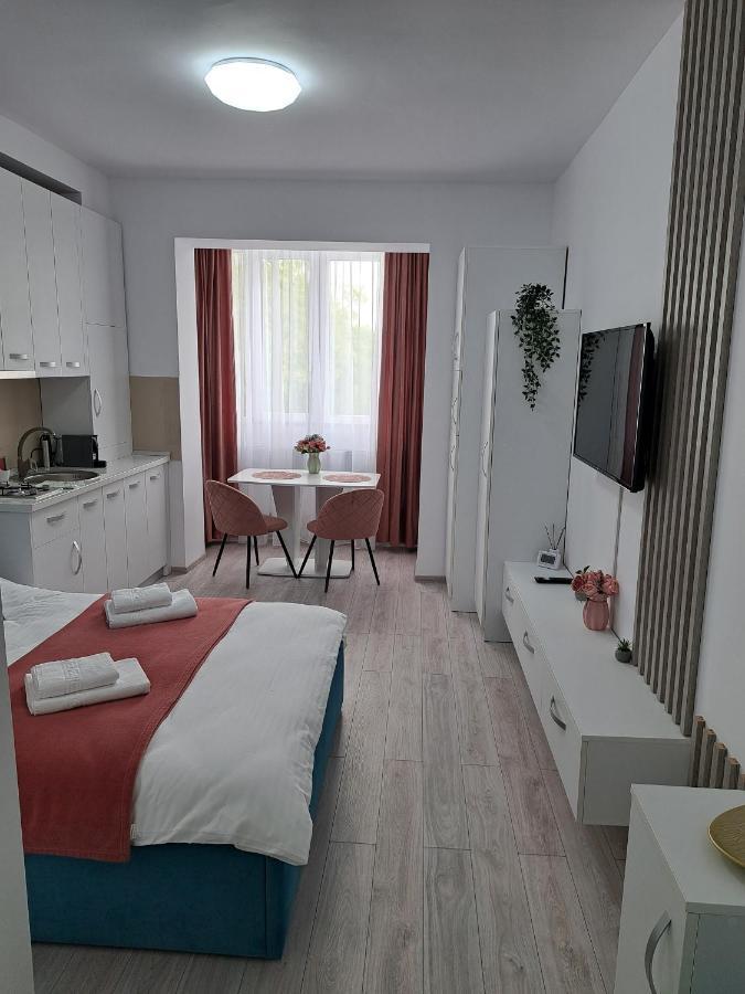 Amda Studio Onesti Zewnętrze zdjęcie