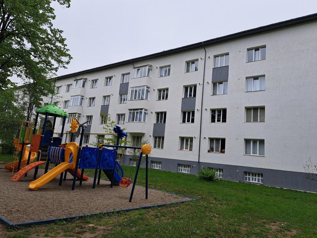Amda Studio Onesti Zewnętrze zdjęcie